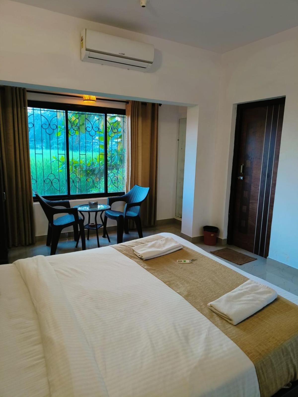 Green Field View Hotel Candolim Luaran gambar