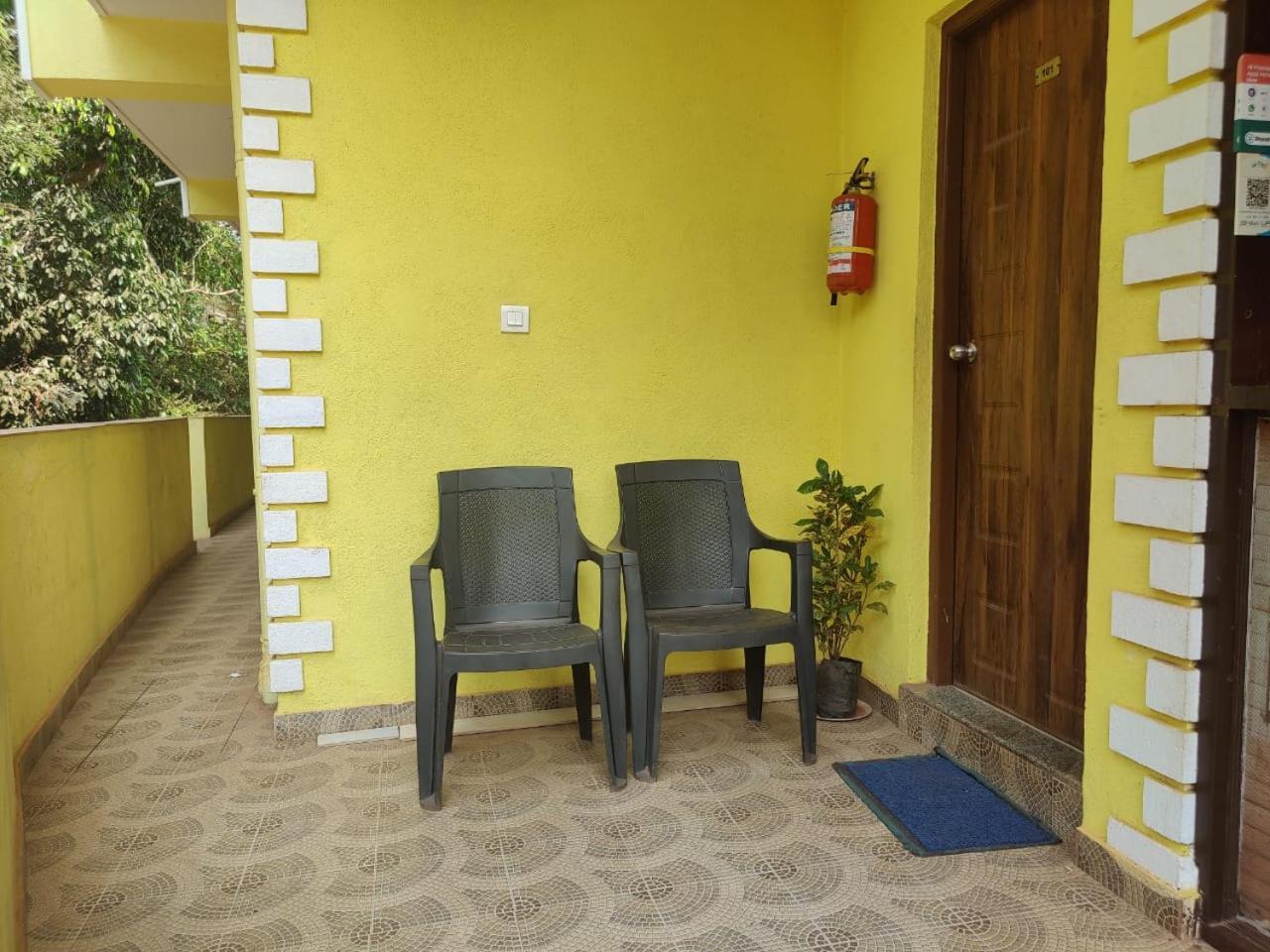 Green Field View Hotel Candolim Luaran gambar